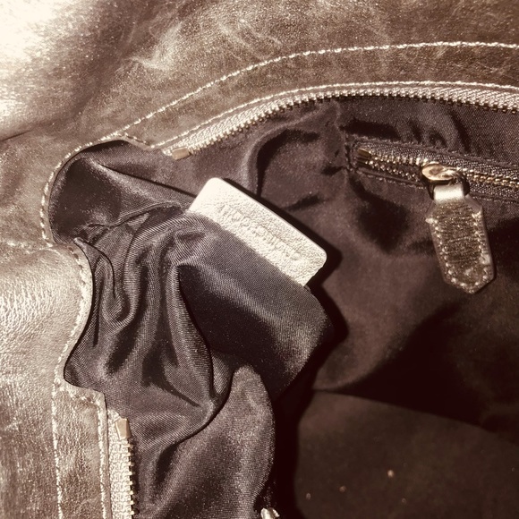 Authentic Burberry Tote Metallic Gray - Picture 6 of 10